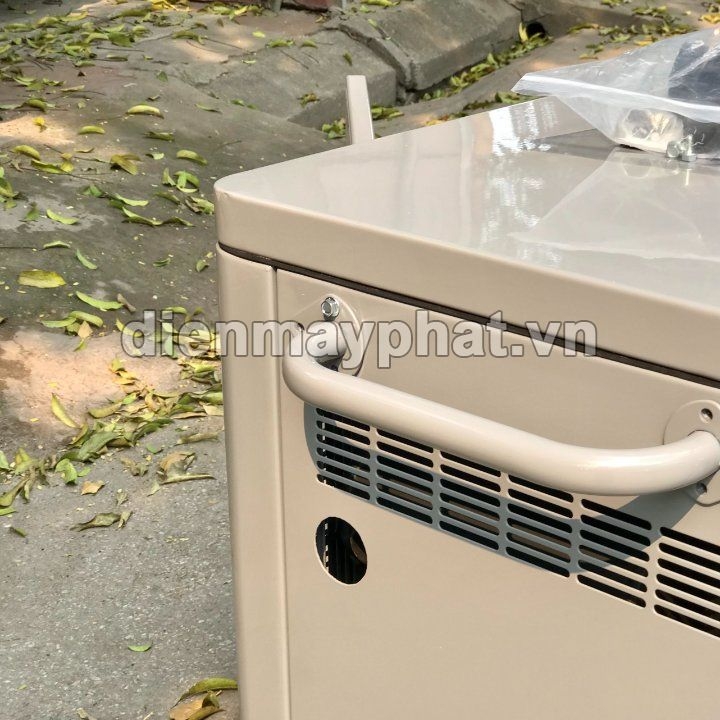 Máy Phát Điện Chạy Xăng Hakuda Siêu Cách Âm 6Kw HKD10000EG