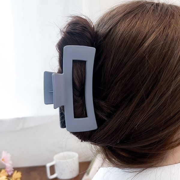 Kẹp tóc càng cua dáng vuông trơn 10.5cm - 2 màu