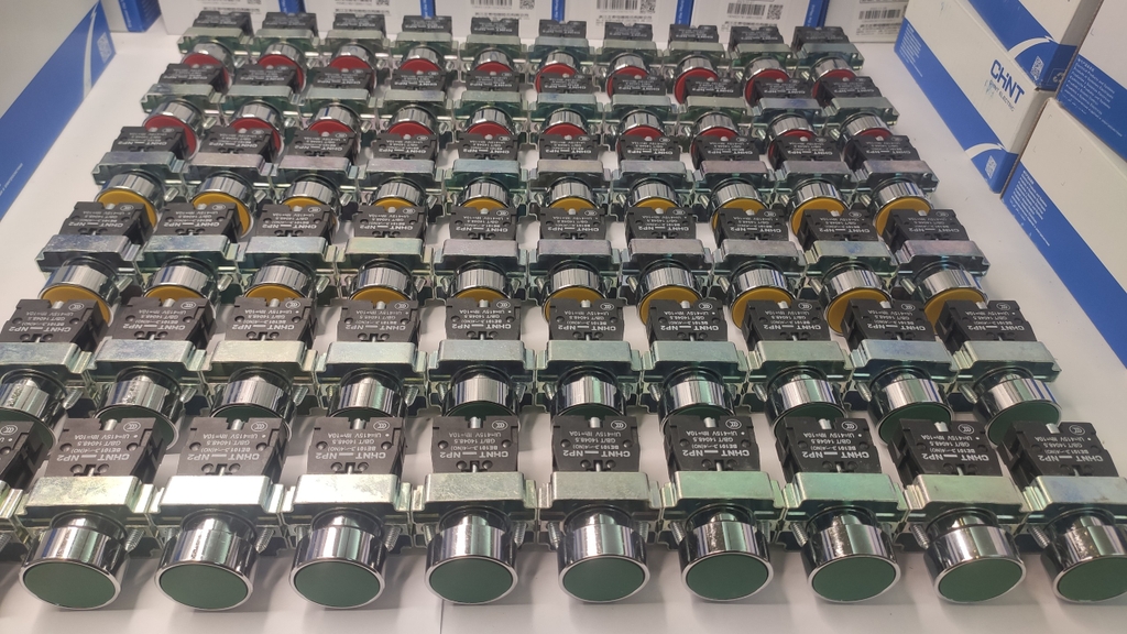 Nút nhấn nhả màu Vàng không đèn NP2 - BA51 chính hãng CHINT