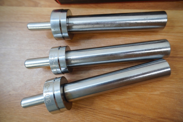 Bộ đóng bạc đạn bánh xe máy