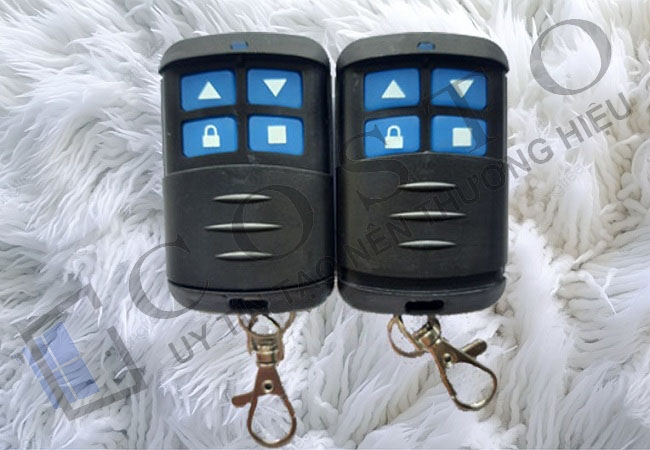 Điều khiển cửa cuốn