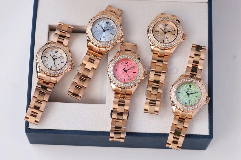 Đồng Hồ Nữ I&W Carnival 718L2 Quartz