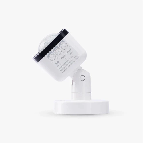 Công tắc cảm biến Rạng Đông CT01.PIR 300W tích hợp cảm biến chuyển động và cảm biến ánh sáng tiện lợi.