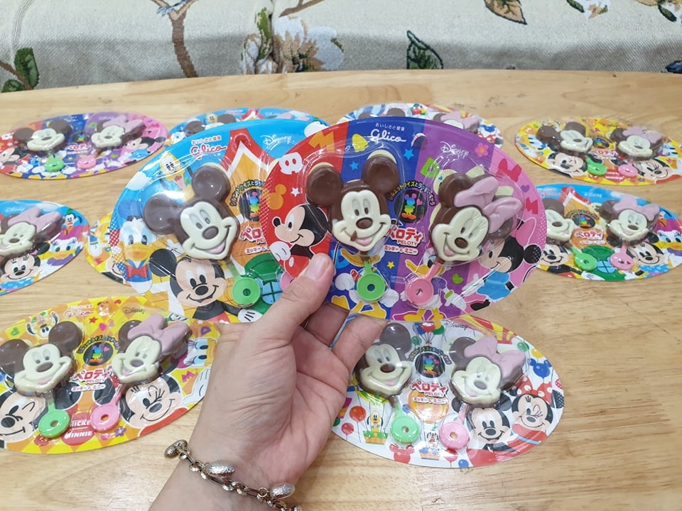 Set 2 Kẹo Mút Socola Hình Mickey Dễ Thương - Nhật Bản