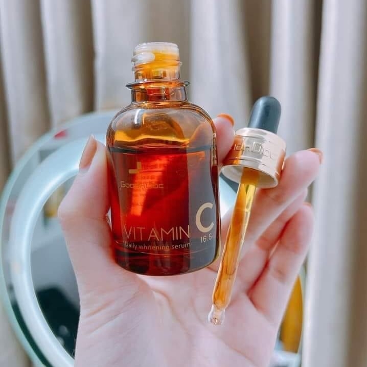 Serum GoodnDoc Vitamin C 16.5 Daily Whitening Lọ 30ml