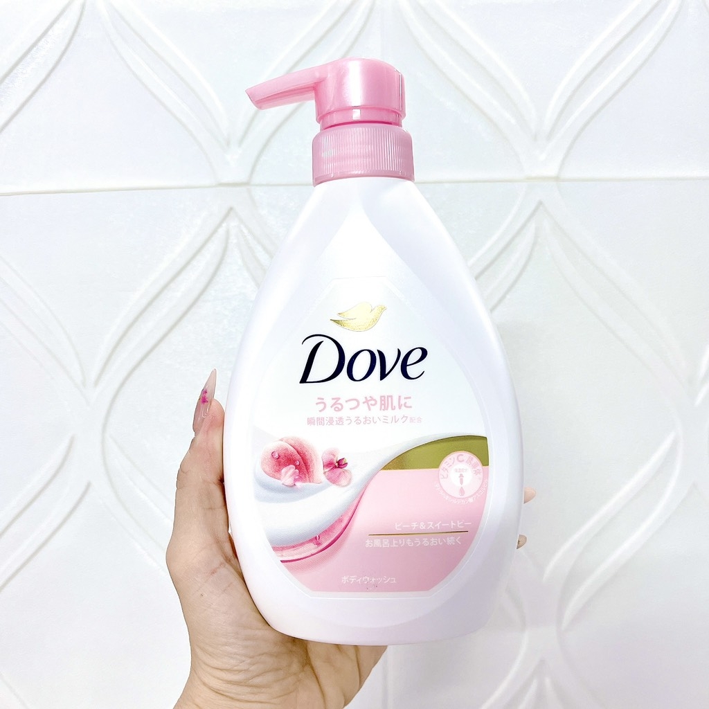 Sữa Tắm Dove Sáng Da Dưỡng Ẩm  Mịn Màng Thơm Lâu Nhật Bản 470g