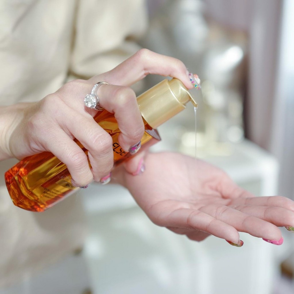 Dầu Dưỡng Tóc Loreal Paris Elseve Extraordinary Oil Chai 100ml