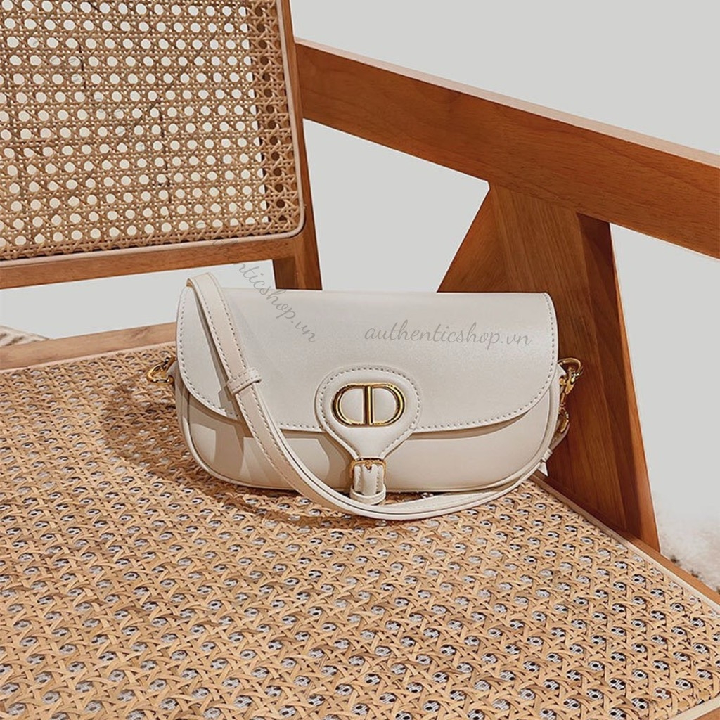 Túi Xách Dior Bobby Bag Bản Remake Hàn Da Bê 22cm