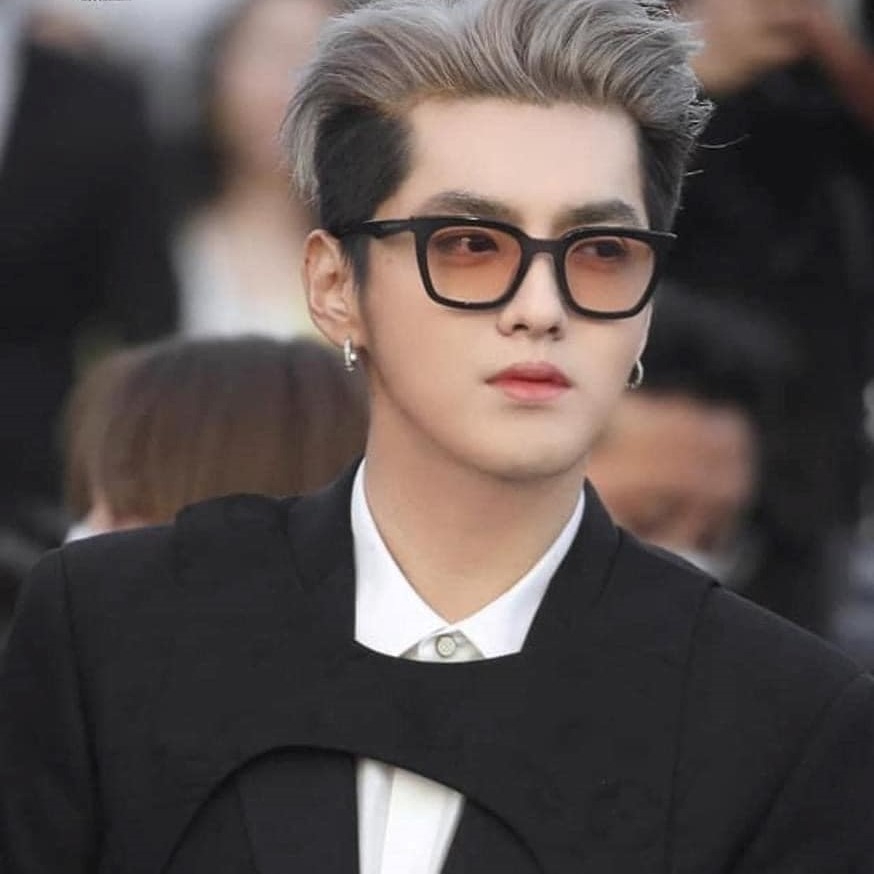 Kính Mát Gentle Monster Momati OR Màu Ombre Cam