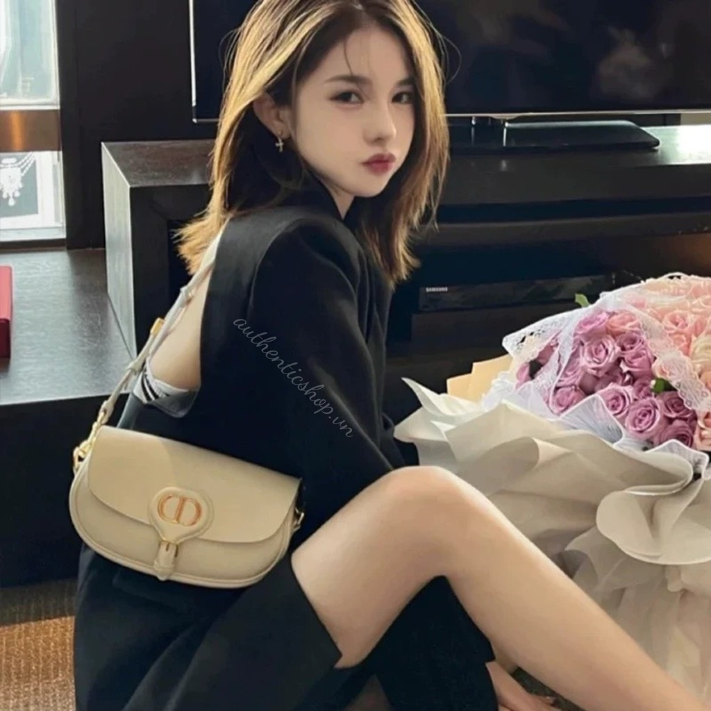 Túi Xách Dior Bobby Bag Bản Remake Hàn Da Bê 22cm