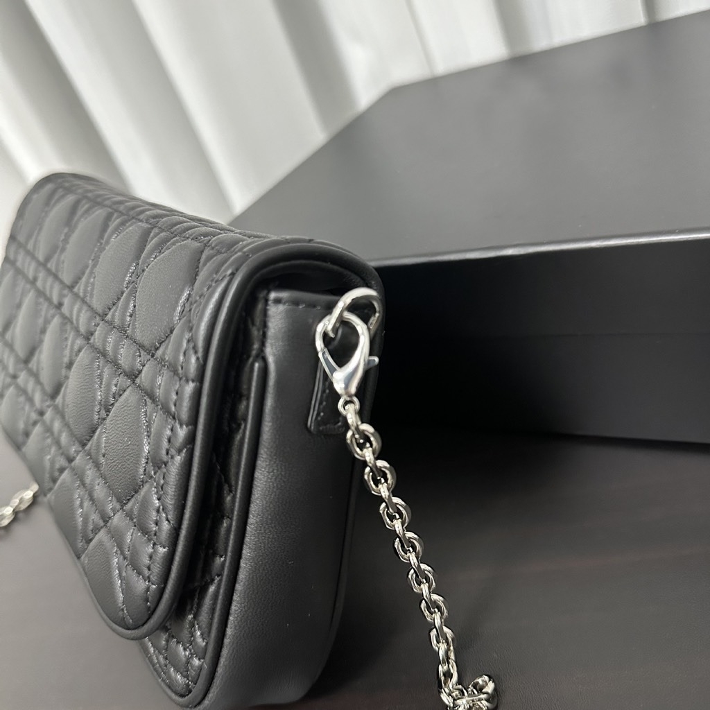 Túi Đeo Vai Lady Dior Remake Korea Pouch Size 22 cm