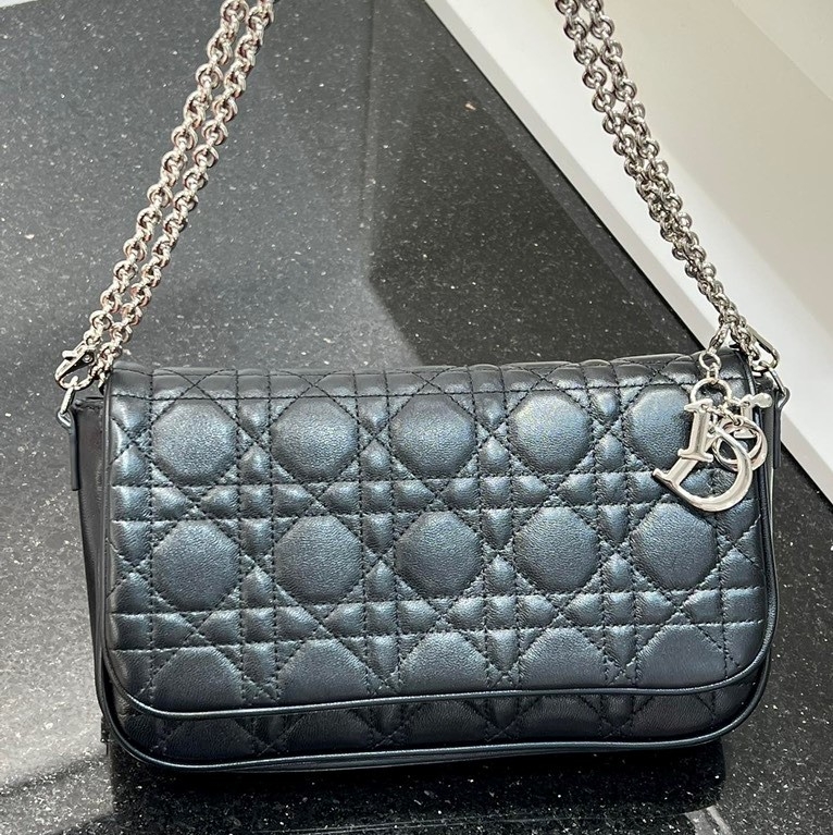 Túi Đeo Vai Lady Dior Remake Korea Pouch Size 22 cm