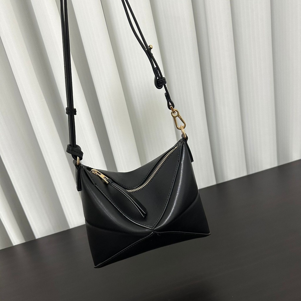 Túi Đeo Vai Loewe Puzzle Remake Korea Fold Size 21cm