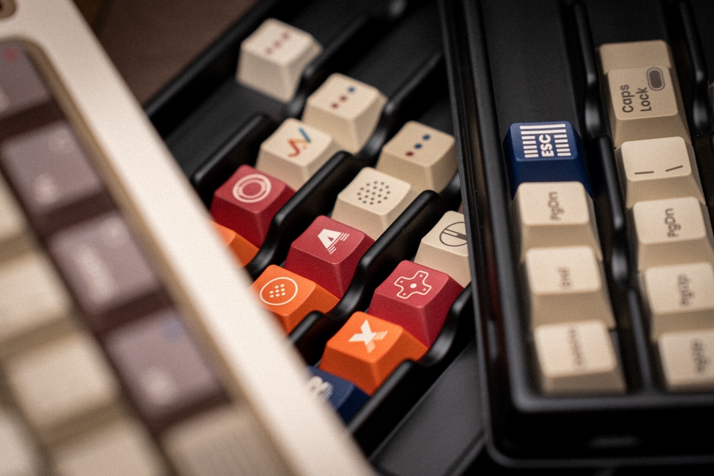 TUTKEYS Game 1989 Keycap set