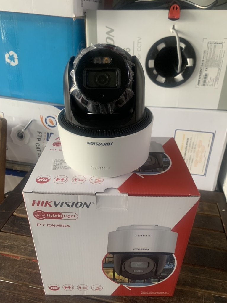 CAMERA HIKVISION DS-2DE2C400MWG-E 4MP (THẺ/ĐÀM THOẠI/SÁNG KÉP) VAT