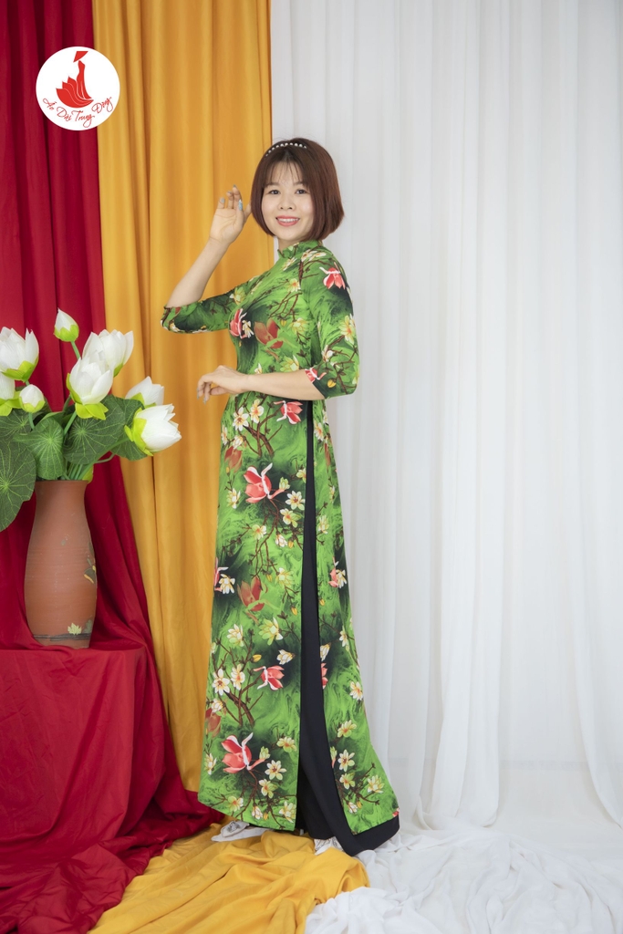 Áo dài hoa nhí màu xanh cổ cao vải lụa Hàn Châu