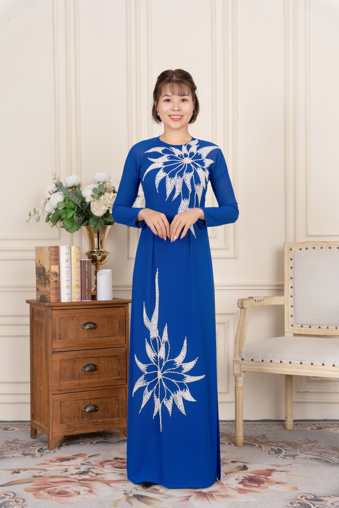 Áo dài kết hoa hạt trai cổ tròn vải Chifon