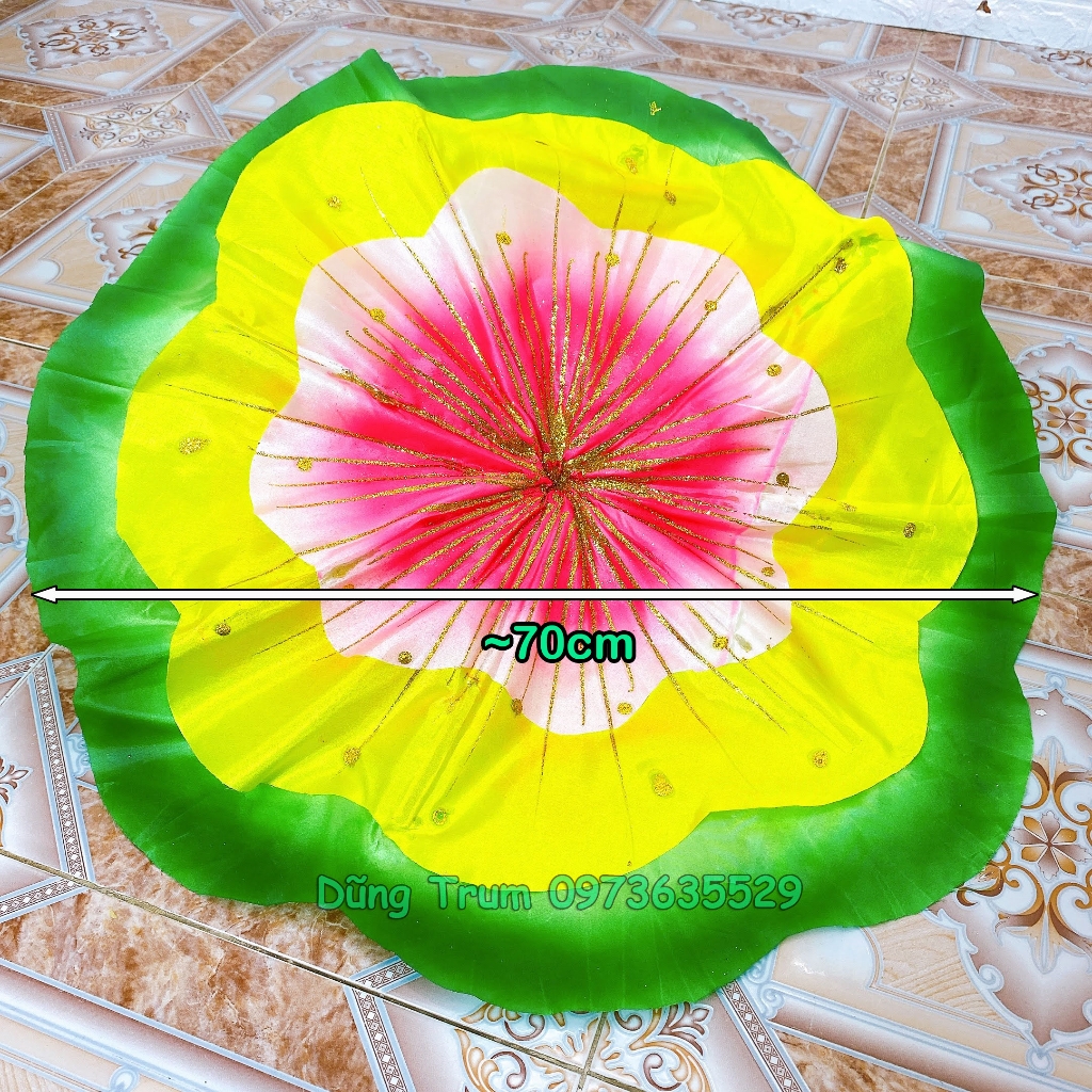 Lá sen múa 3 lớp chất liệu nan sắt mềm vải lụa họa tiết phun kim tuyến biểu diễn văn nghệ