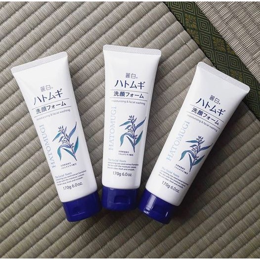 Sữa Rửa Mặt Ý Dĩ Hatomugi 130g
