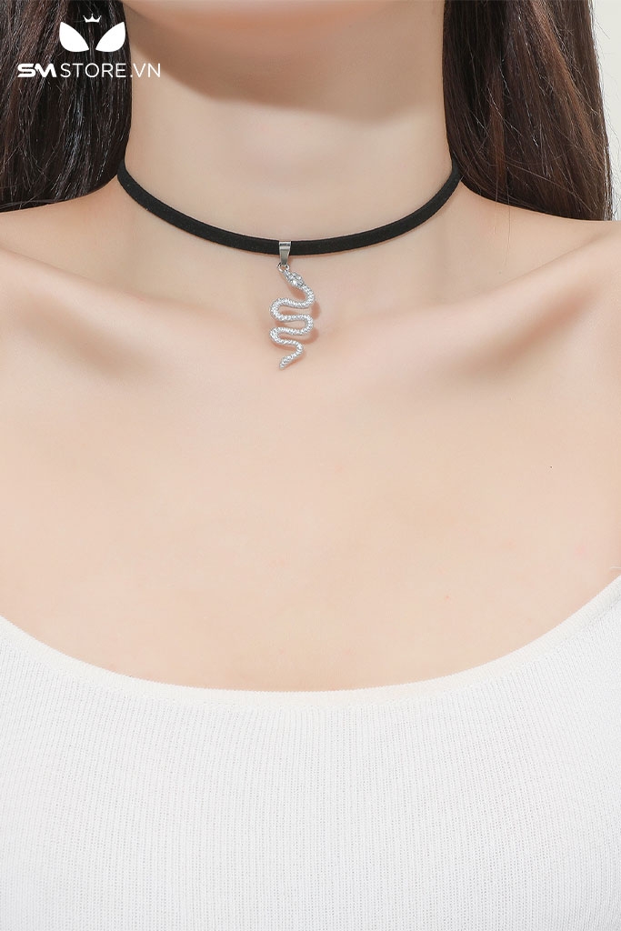 SMP009 - choker đeo cổ với dây chuyền nhung họa tiết hình con rắn