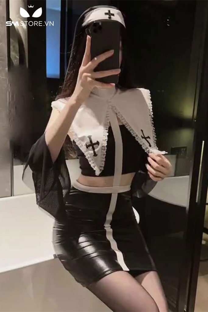 SMS356 - cosplay sơ ôm body gợi cảm với áo và chân váy da sexy