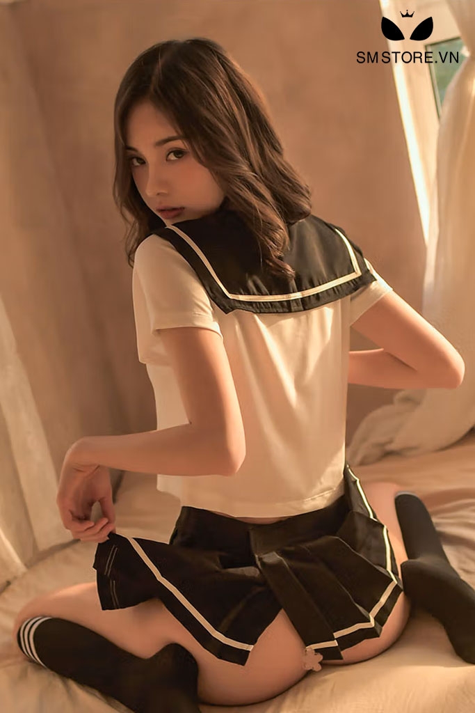 SMS034 - Bộ đồ ngủ cosplay nữ học sinh áo croptop với chân váy ngắn