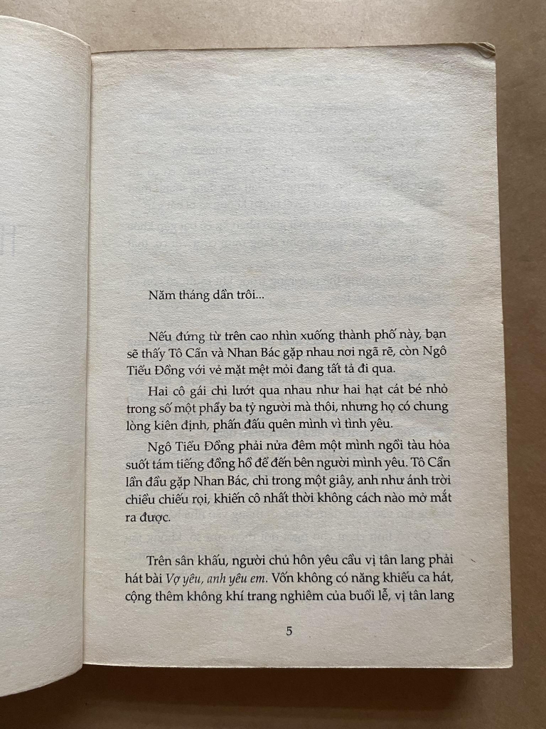 Hãy cứ yêu như chưa từng tổn thương