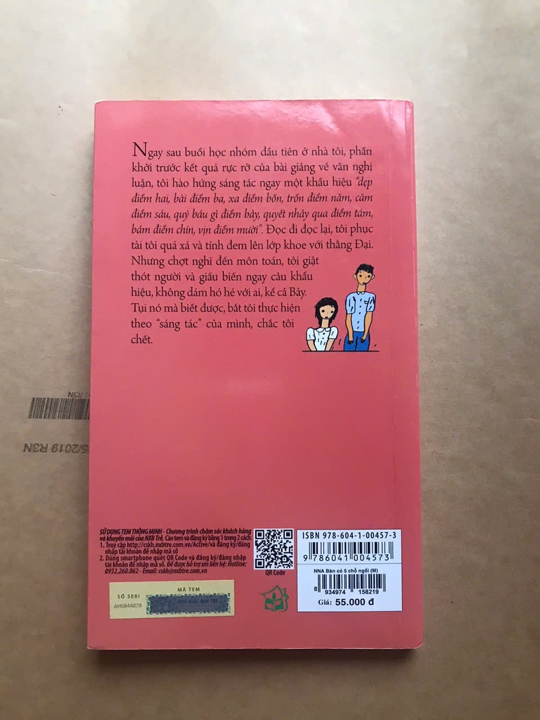 Bàn Có Năm Chỗ Ngồi