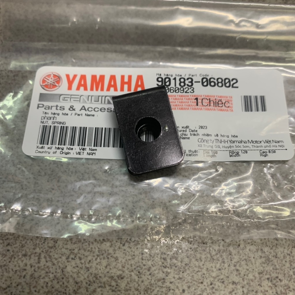 [Chính Hãng Yamaha]YAOV-098-Pát kẹp ốc 6ly bắt pô e lọc gió Exciter Phụ tùng phụ kiện xe máy