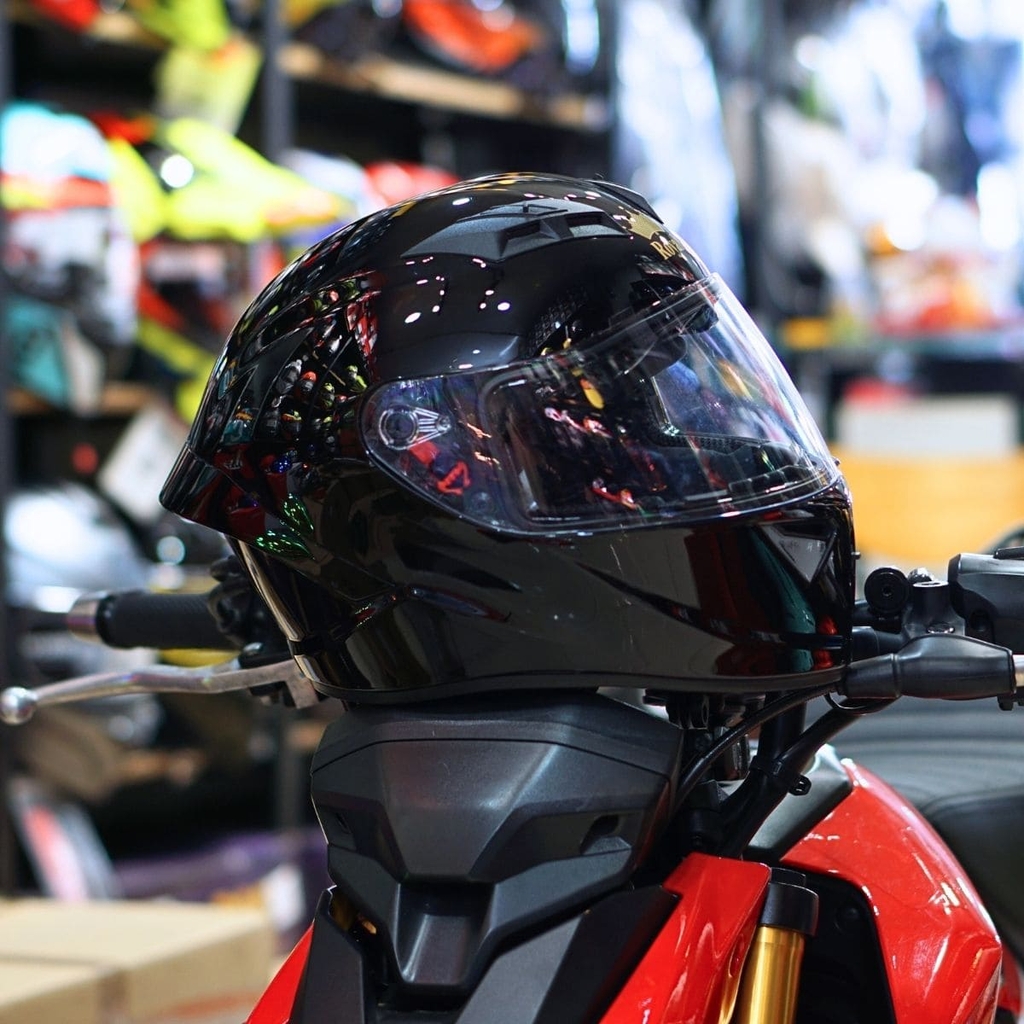 Mũ bảo hiểm Royal M266 màu đen bóng fullface 2 kính, chính hãng Royal Helmet.
