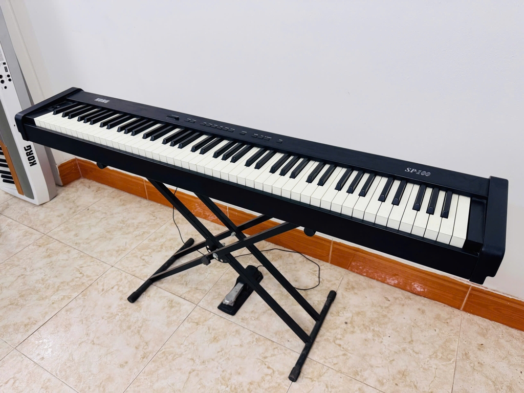 Piano điện Korg SP100