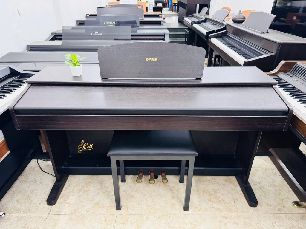Piano điện Yamaha YDP121