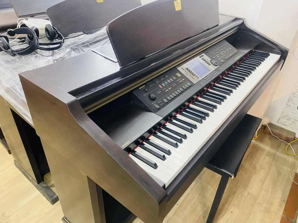 Đàn piano điện Yamaha CVP206