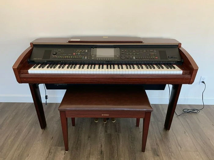 Piano Yamaha CVP307