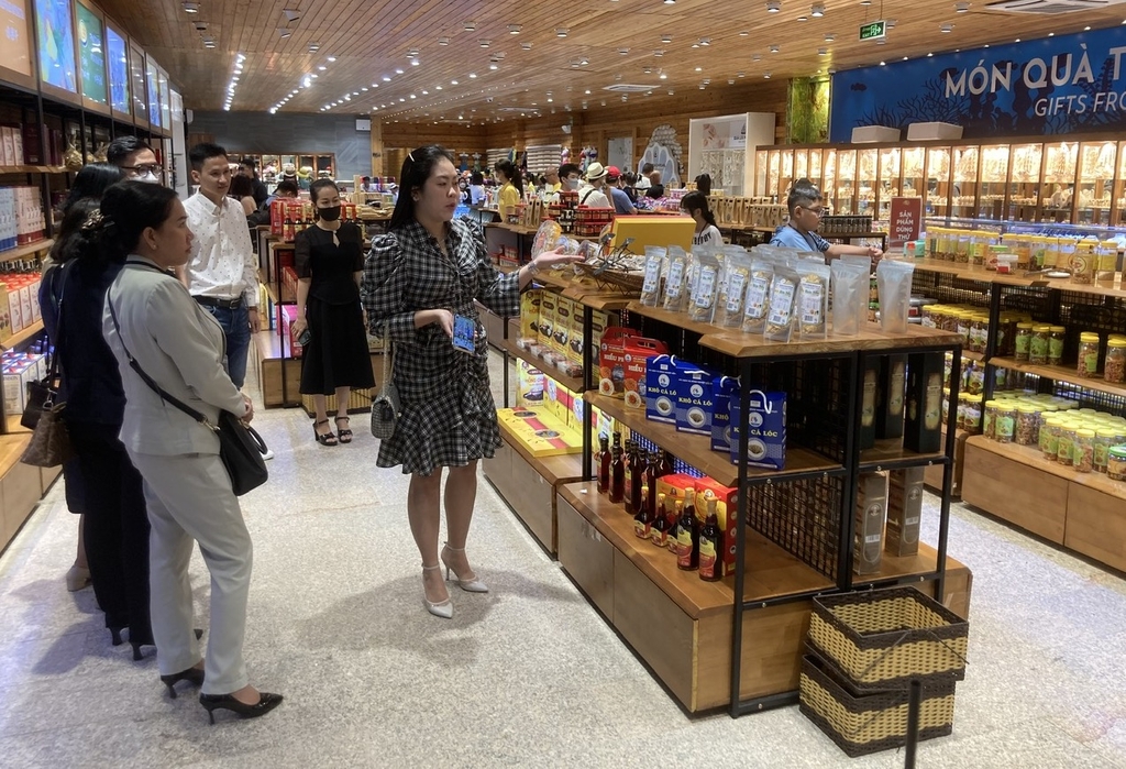 Sản phẩm Hồng Châu Yến lan toả tại Long Beach Center và Long Beach Food Phú Quốc