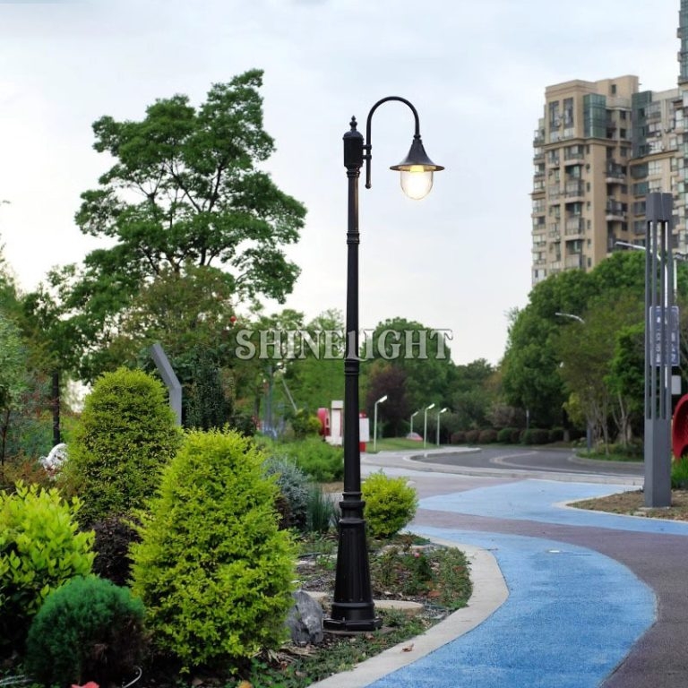 Cột đèn sân vườn tân cổ mai chiếu thủy