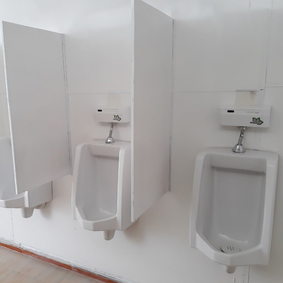 Van cảm ứng Smartech ST-V100 (dùng Pin)