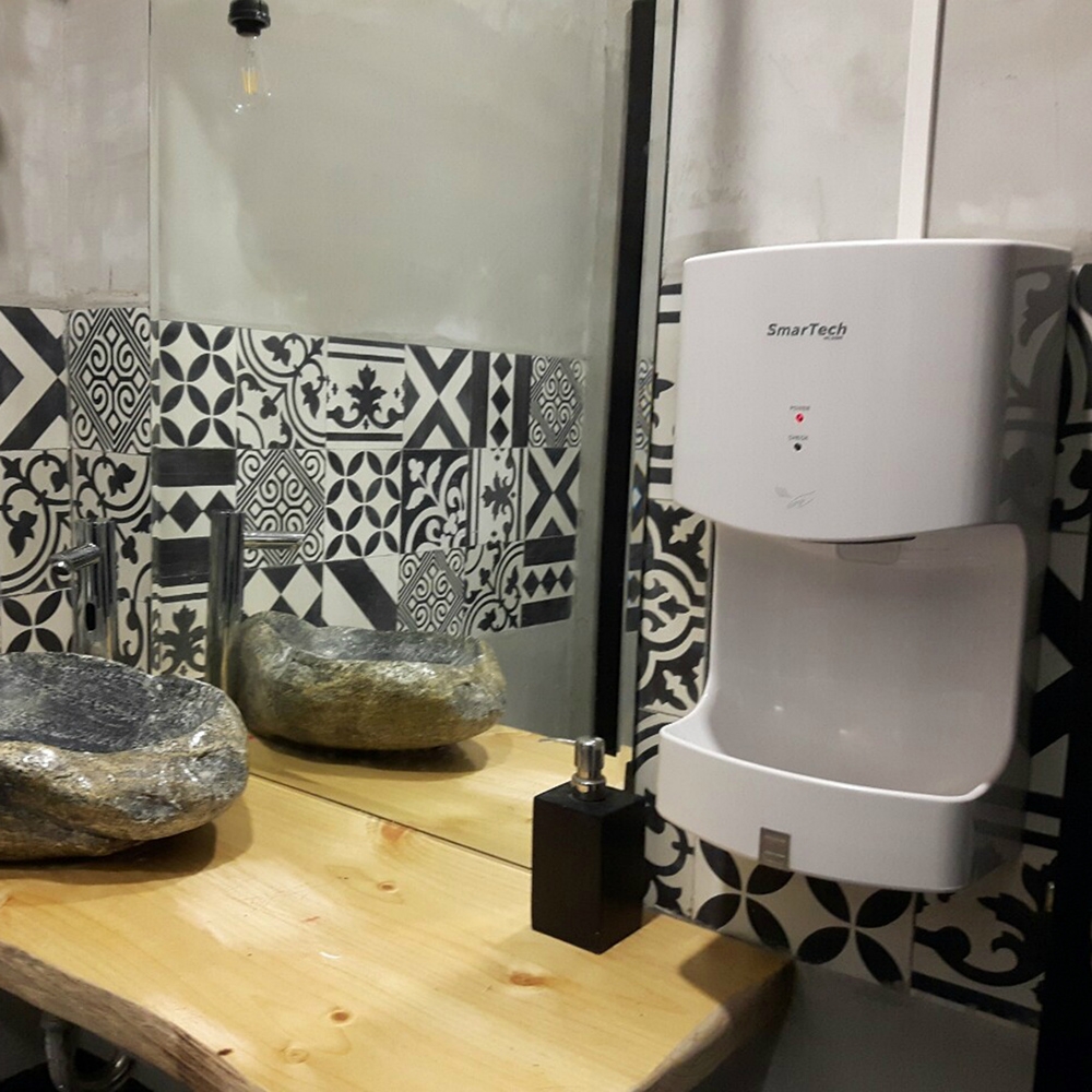 Máy sấy tay Smartech ST-2630TS (có khay nước)