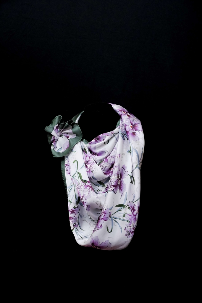 khăn quàng cổ silk 920