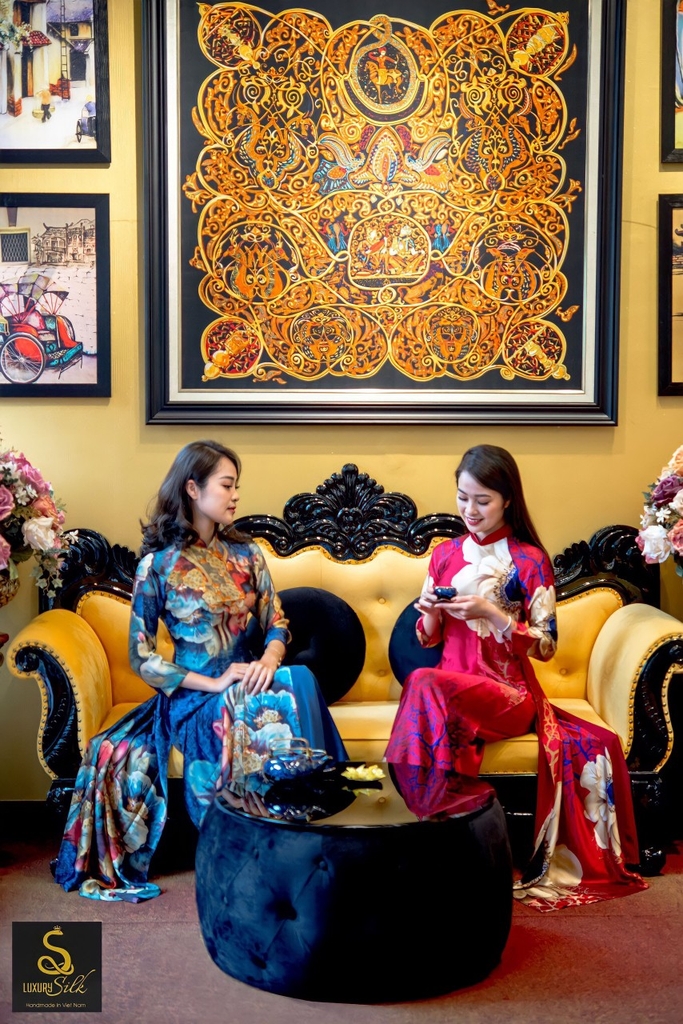 Áo dài Limited phiên bản giới hạn quý phái mùa lễ hội