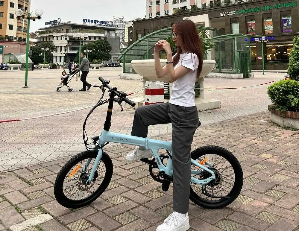 xe đạp trợ lực điện ADO