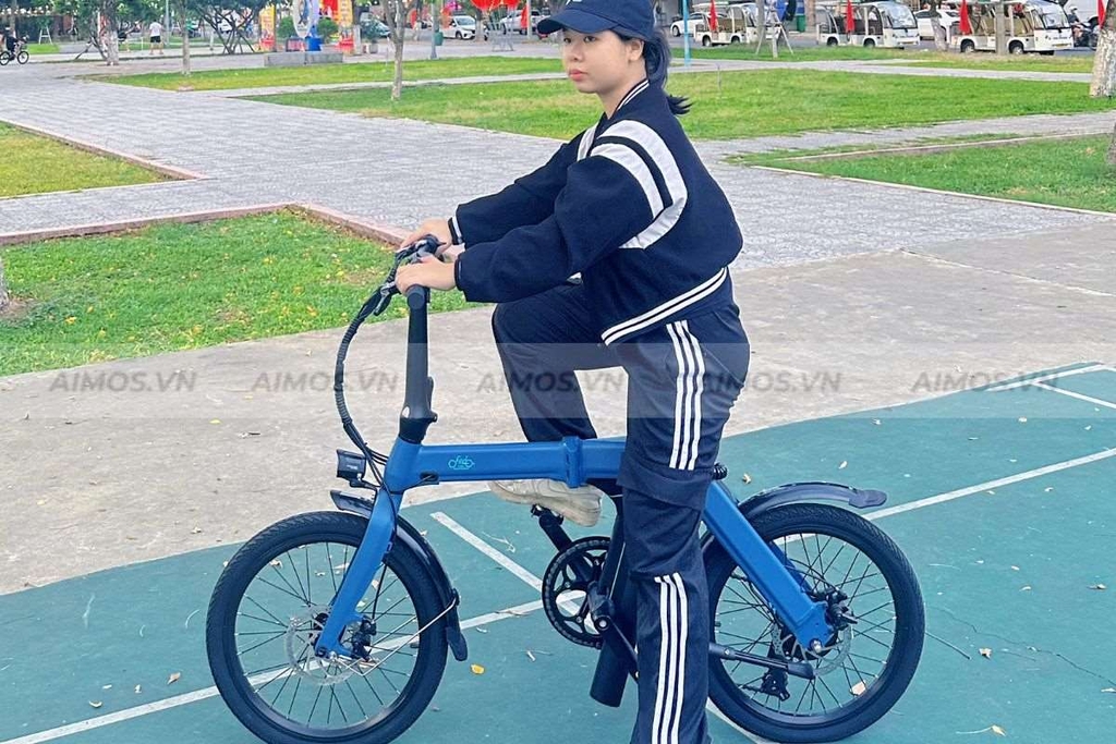 Trẻ em có thể sử dụng xe đạp trợ lực điện mà không bị yêu cầu độ tuổi tối thiểu