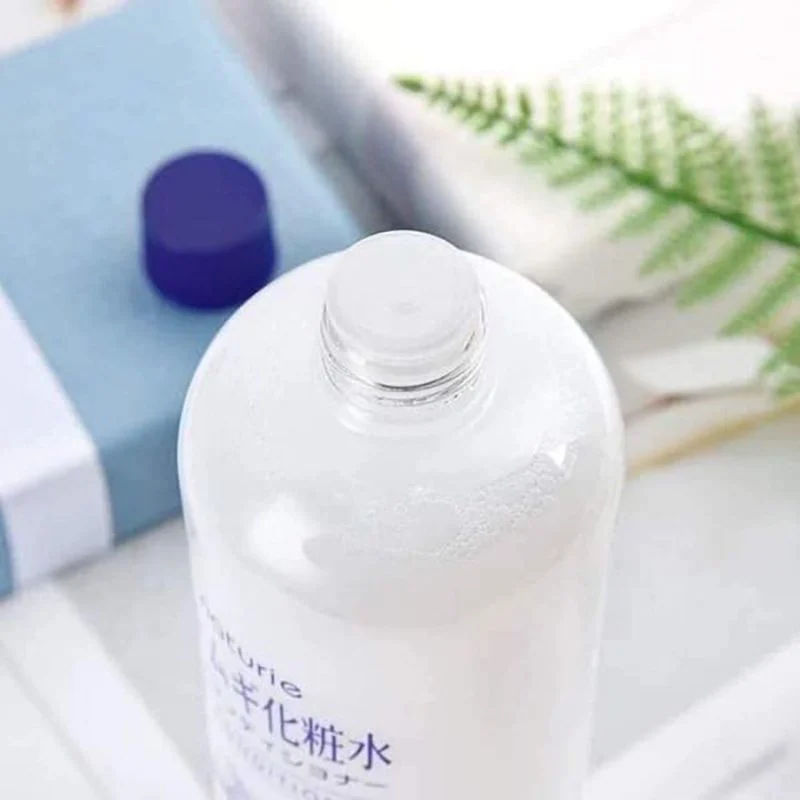 Sữa Dưỡng Ẩm Cân Bằng Da Mịn Màng Chiết Xuất Hạt Ý Dĩ Naturie Hatomugi Skin Conditioning Milk