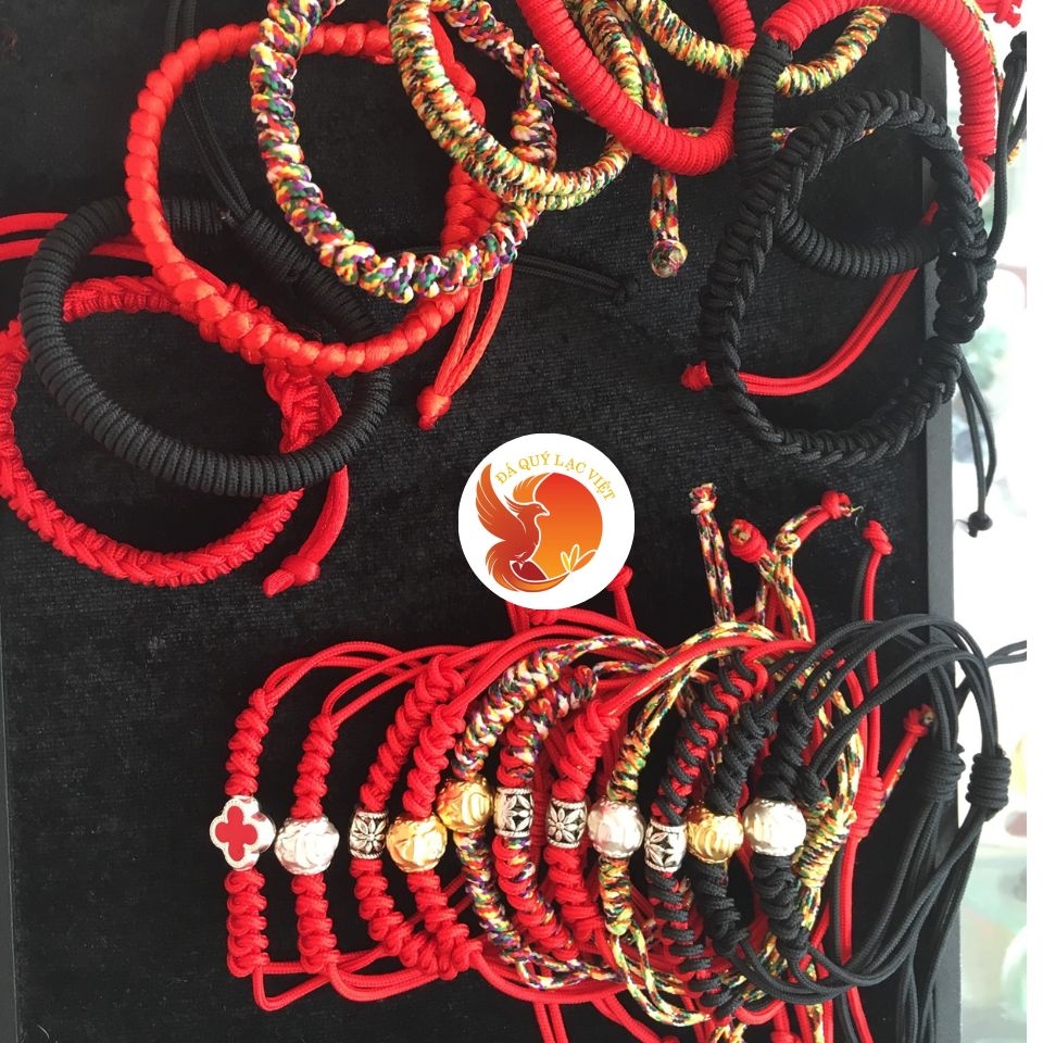 Vòng Tay Chỉ Đỏ