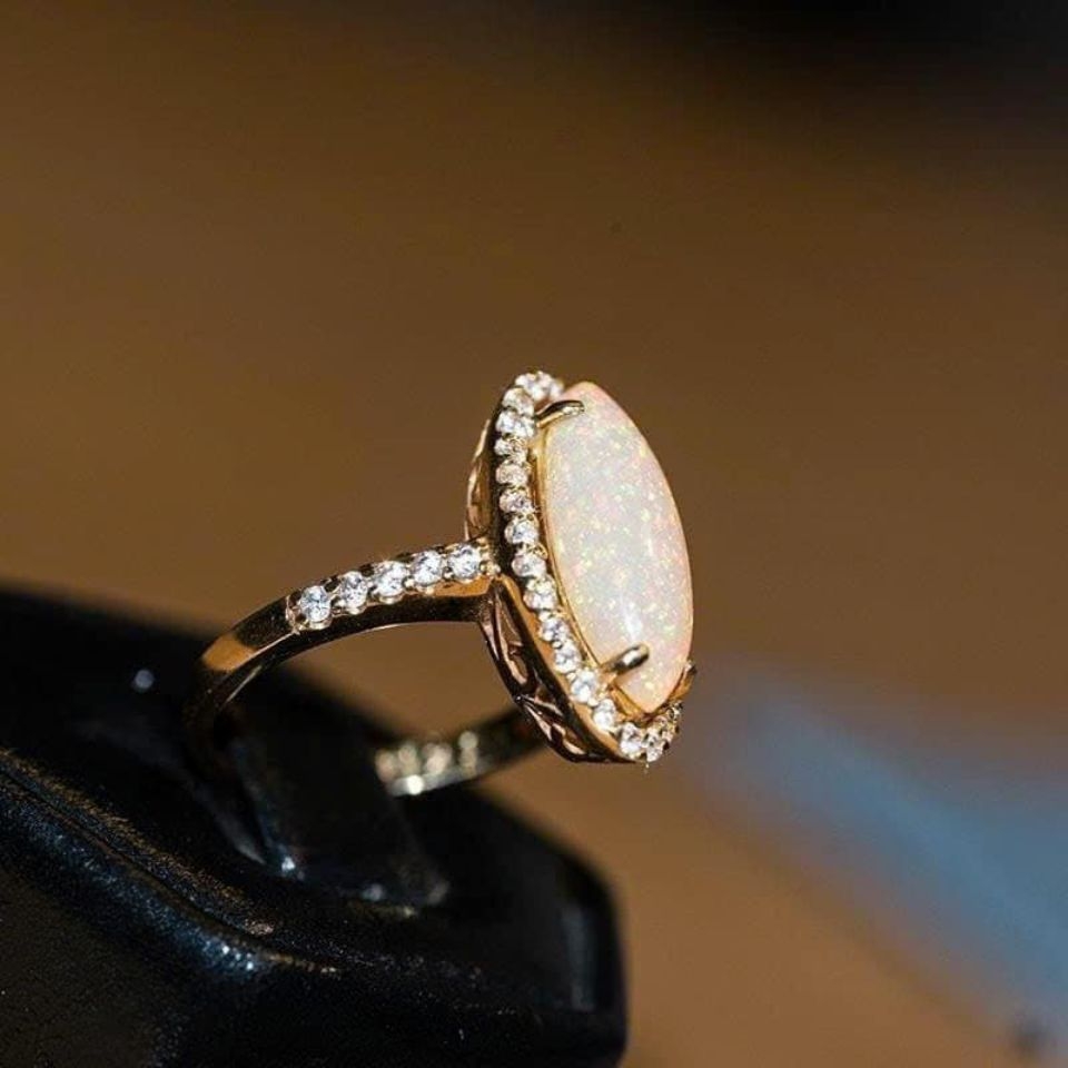 Nhẫn Opal Hạt Thóc