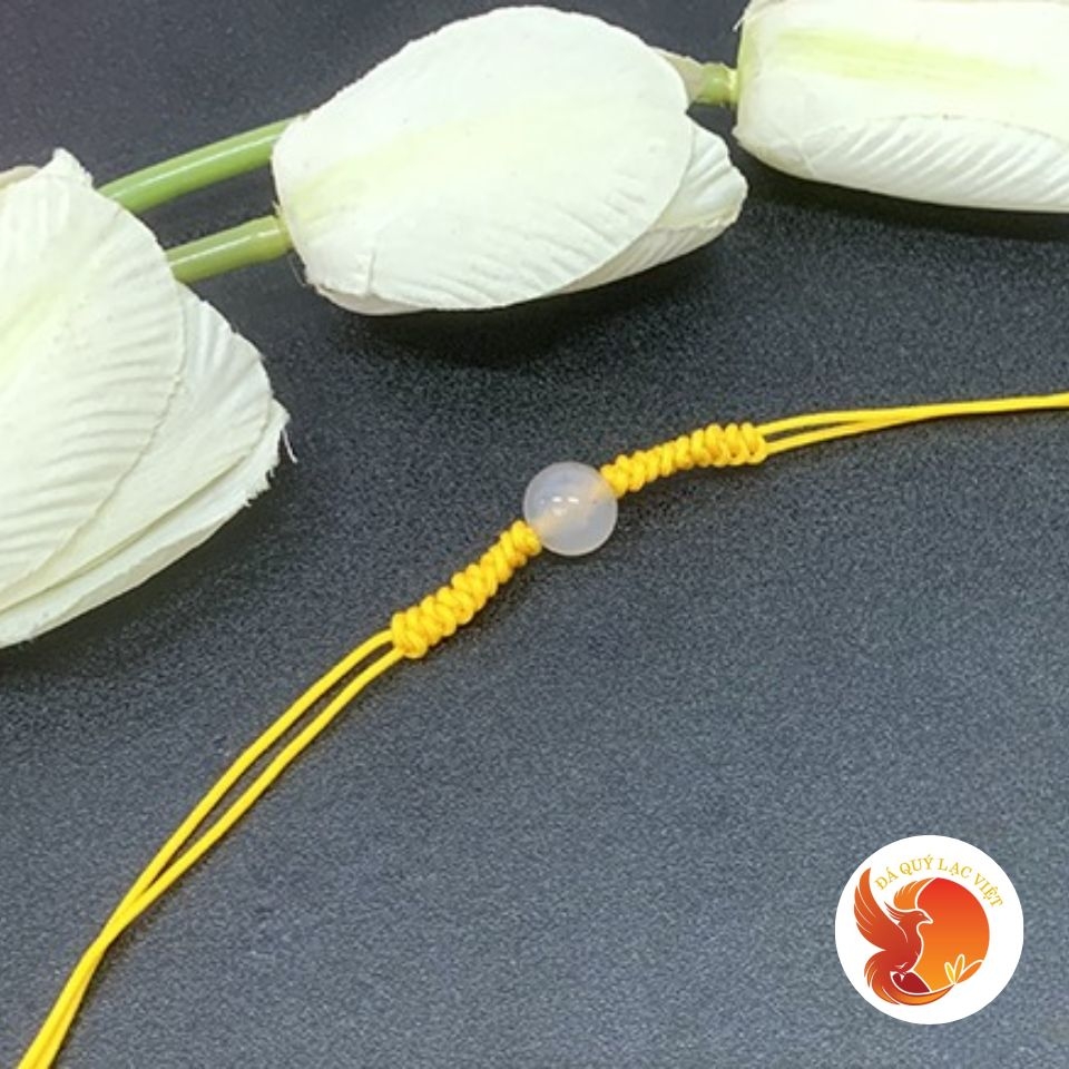 Vòng Tay Chỉ Đỏ