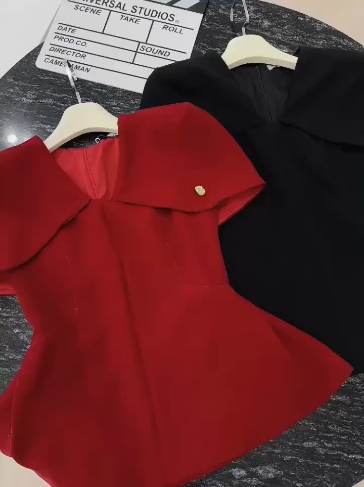 ÁO CỘC CHOÀNG VAI HAI LỚP LI EO KÈM TAG NỮ SẴN (SALE 129k)