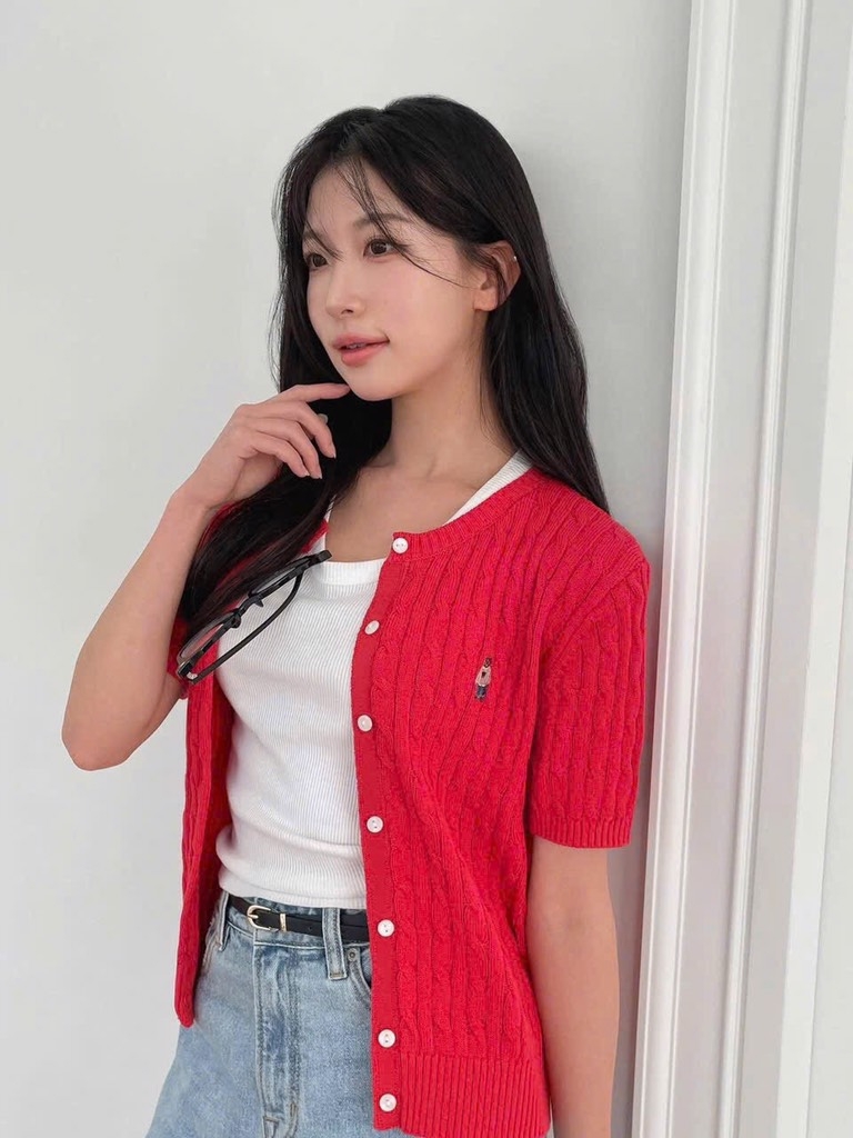 LEN CDG ĐỎ THÊU GẤU CỌC TAY NỮ THU ĐÔNG