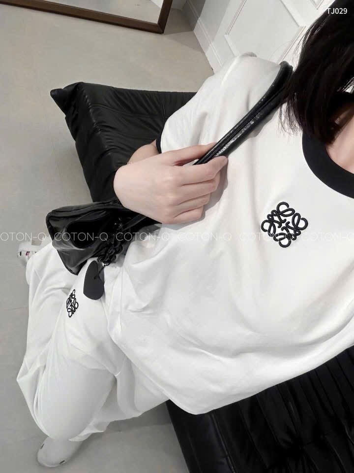 SET BỘ ÁO CỘC TAY PHỐI VIỀN CỔ KÈM QUẦN SUÔNG NỮ