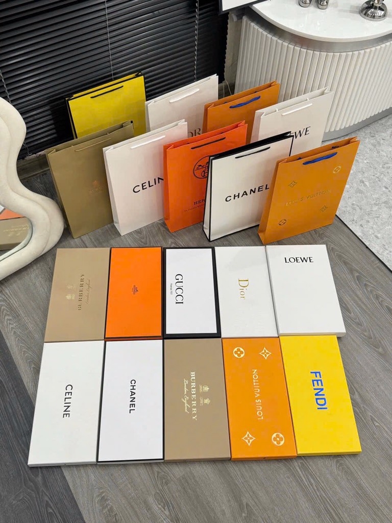 KHĂN LỤA TẶNG QUÀ 20/11 FULL BOX+ TÚI GIẤY+ BILL